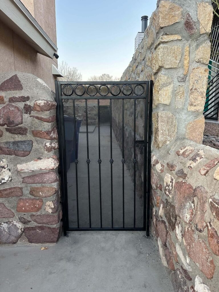 Metal gate installation in El Paso Texas
