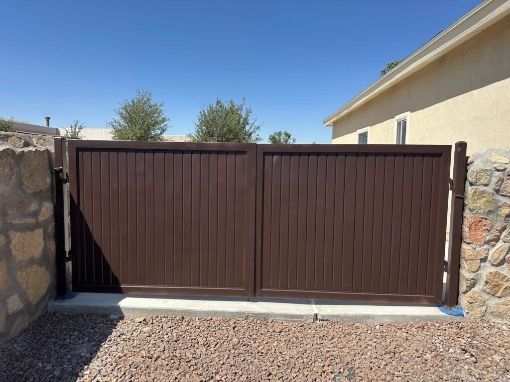Metal gate installation in El Paso Texas