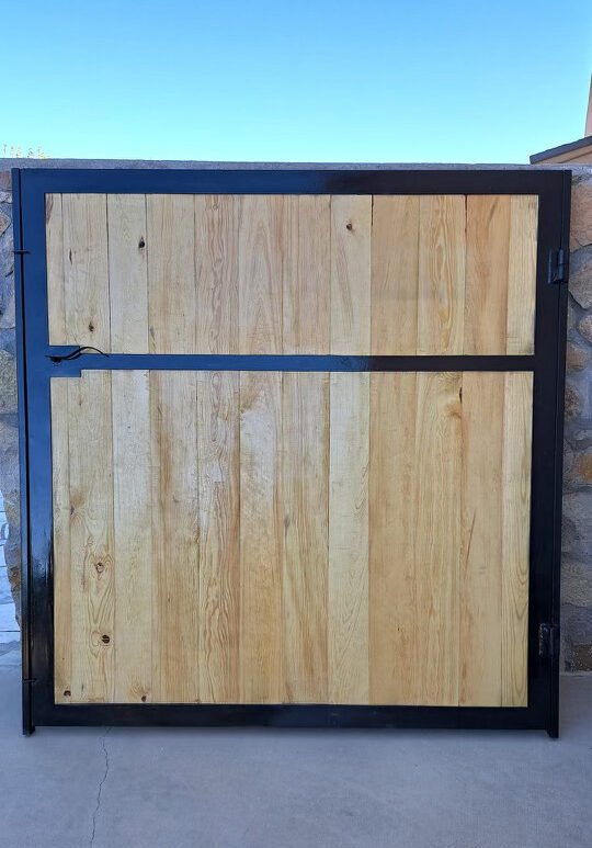 Wood and metal gate installation in El Paso TX
